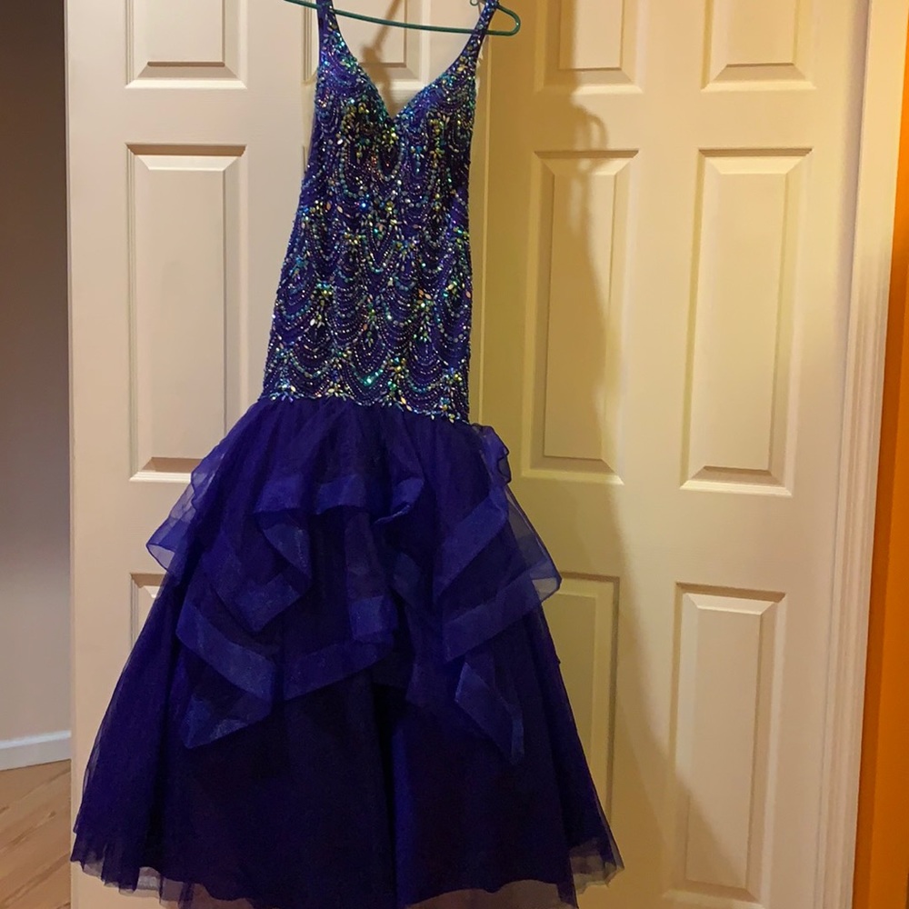 Beautiful dress like new size 00  Navy blue